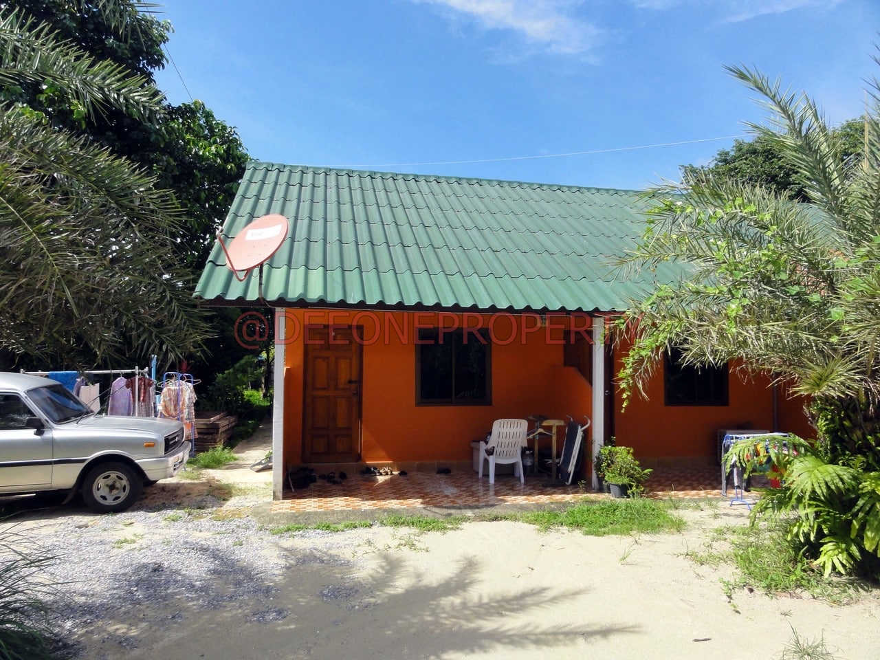 Room for Rent in the Center – North West Coast, Koh Chang