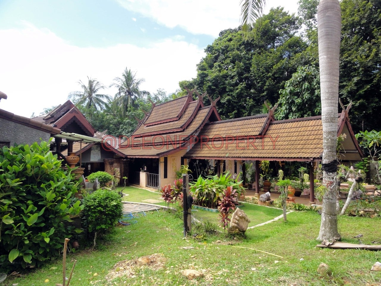 Thai Balinese Style Resort for Sale – North East Coast, Koh Chang