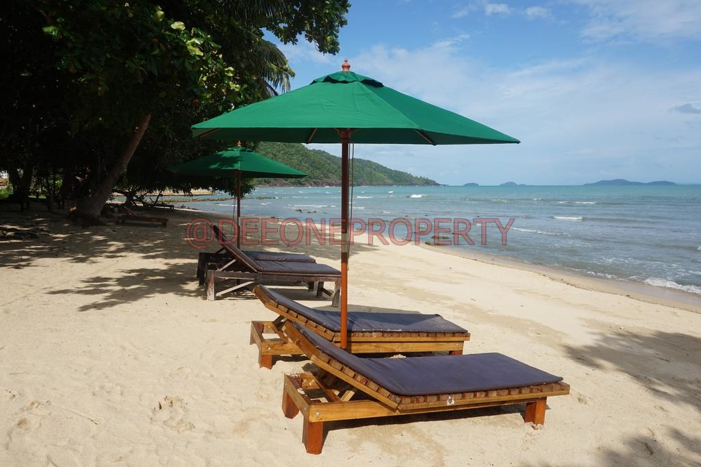 Beach Front Resort with 27 Bungalows for Rent – South West Coast, Koh Chang