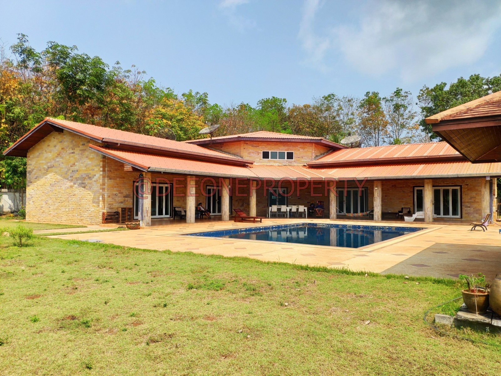 Villa avec 5 chambres et piscine à vendre – Koh Mak