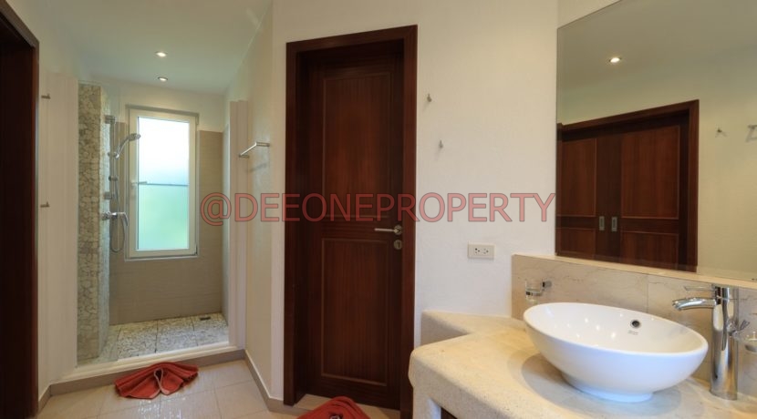 Beach Front Villa 3BDR (13)