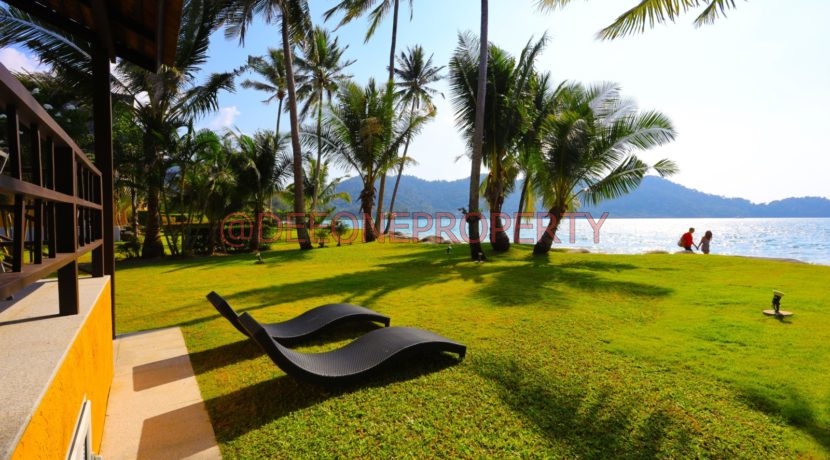Beach Front Villa 3BDR (3)