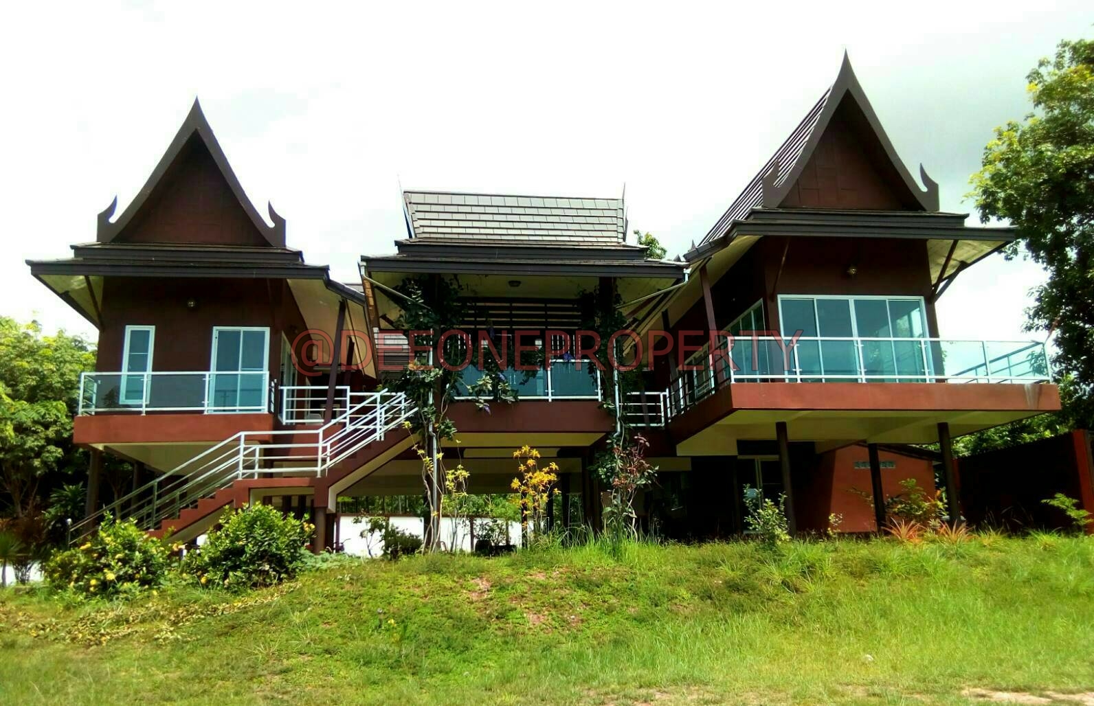 Guesthouse and Restaurant with Land for Sale – Trat