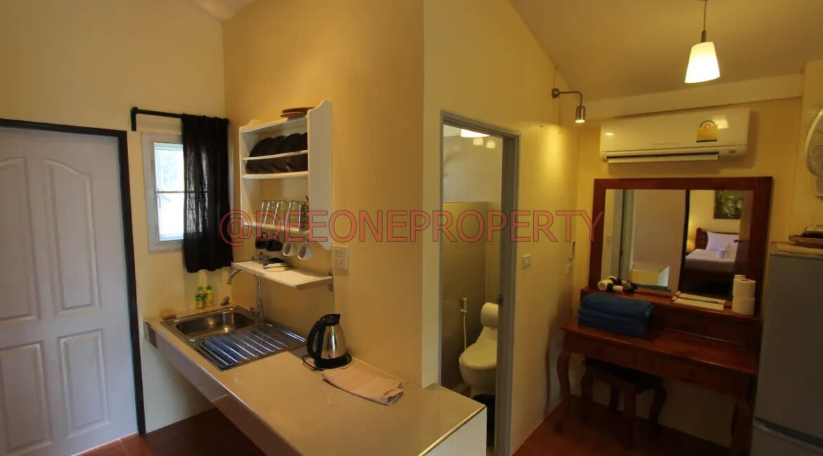 0200y120009pcu9hn06F0_W_1280_853_R5