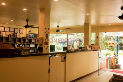 0206k120009pd0lmf3493_W_1280_853_R5