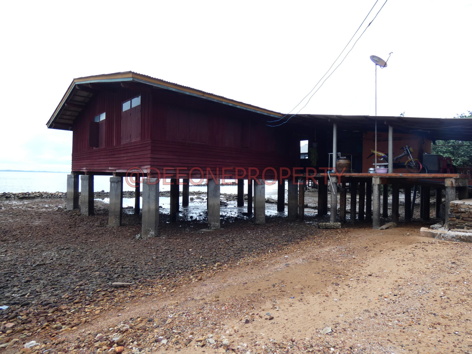 Waterfront Stilt House for Sale – North East Coast, Koh Chang