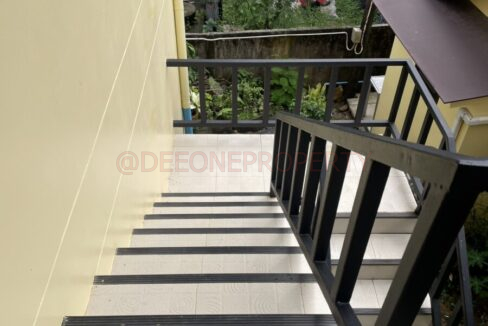 apartment-stairs-upper
